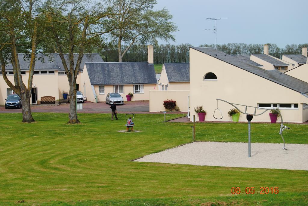 Village De Gites De L'Anse De Moidrey Zewnętrze zdjęcie